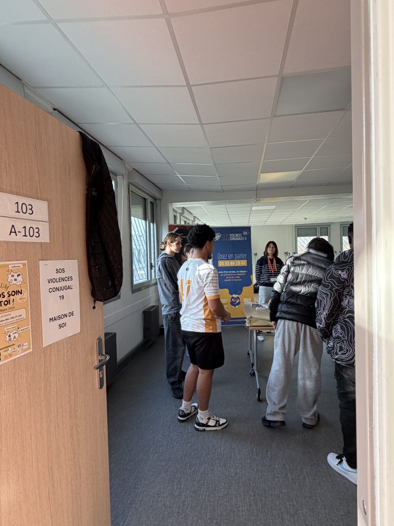 "Prends soin de toi" : Préparer les jeunes à l’autonomie avec bienveillance et expertise